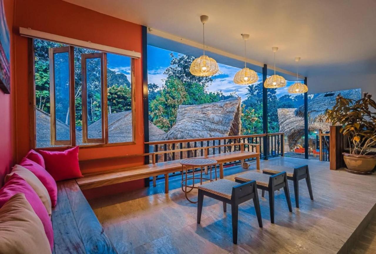 Varni Homestay Phatthalung Extérieur photo