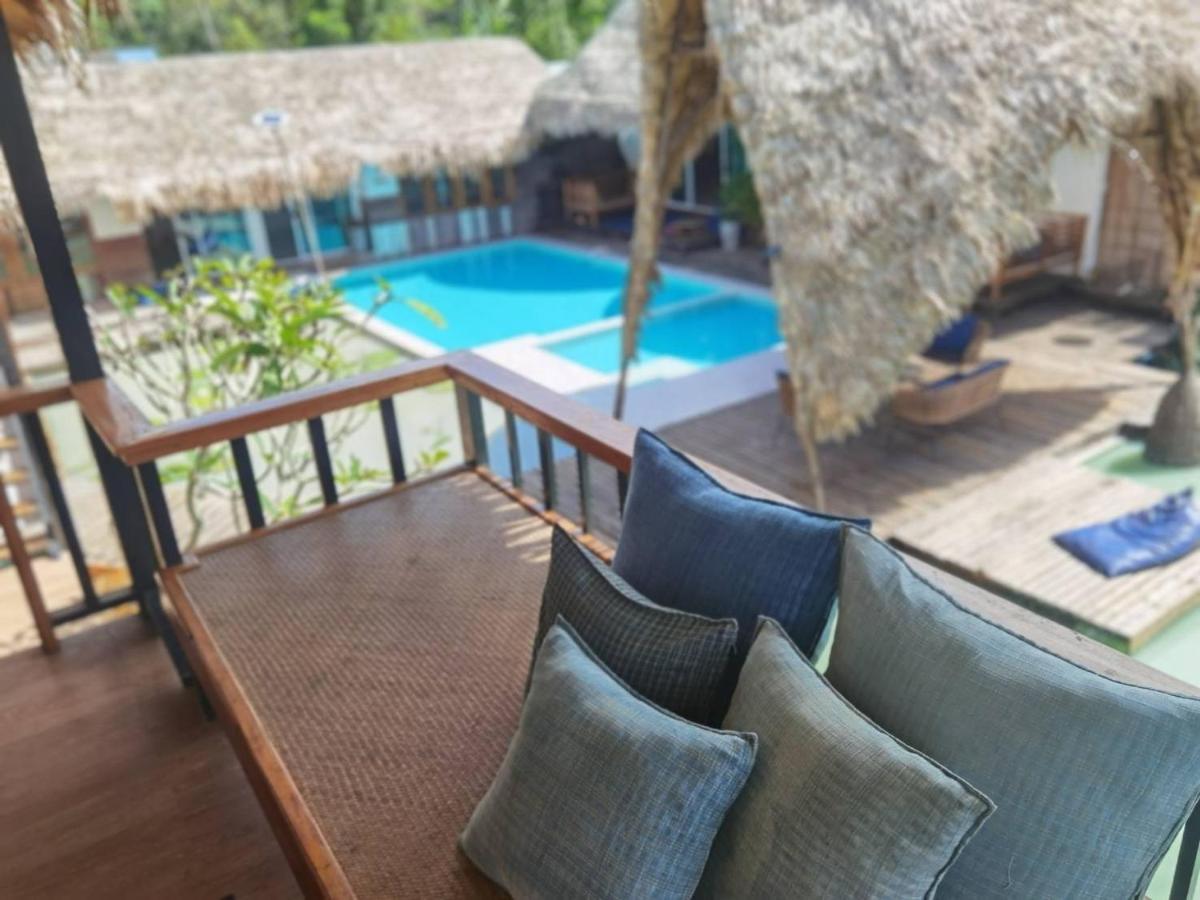Varni Homestay Phatthalung Extérieur photo
